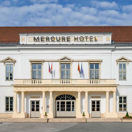 Hotel Magyar Király Székesfehérvár Exterior foto